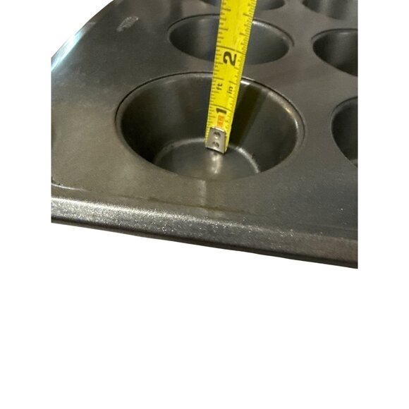 Wilton 12-Cup Non-Stick Standard Size Muffin Pan - Picture 7 of 7